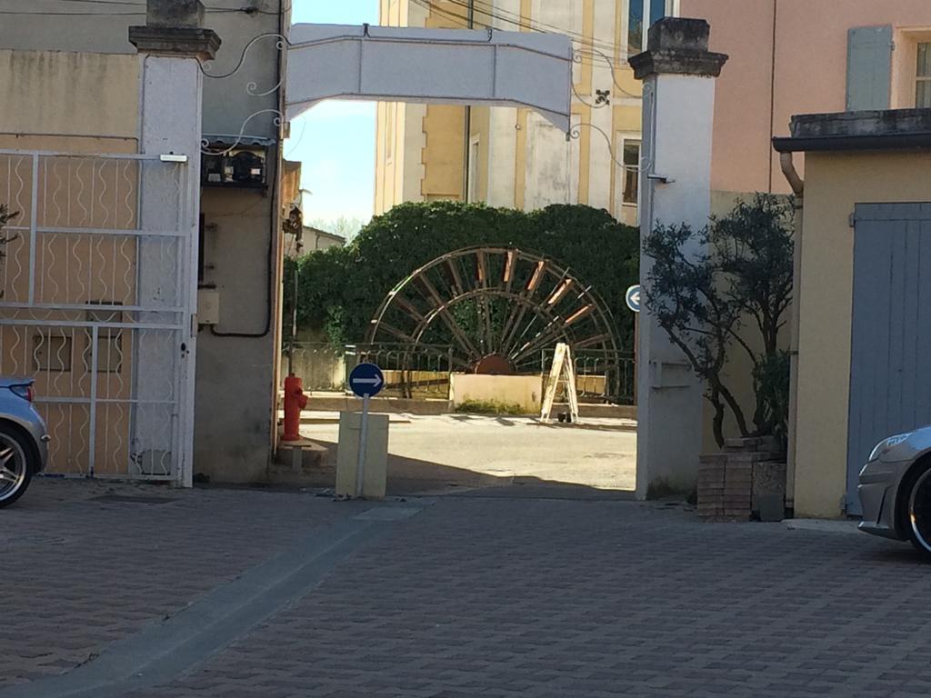 Jolie Appartement, L'Enclave Des Secrets L'Isle-sur-la-Sorgue Ruang foto